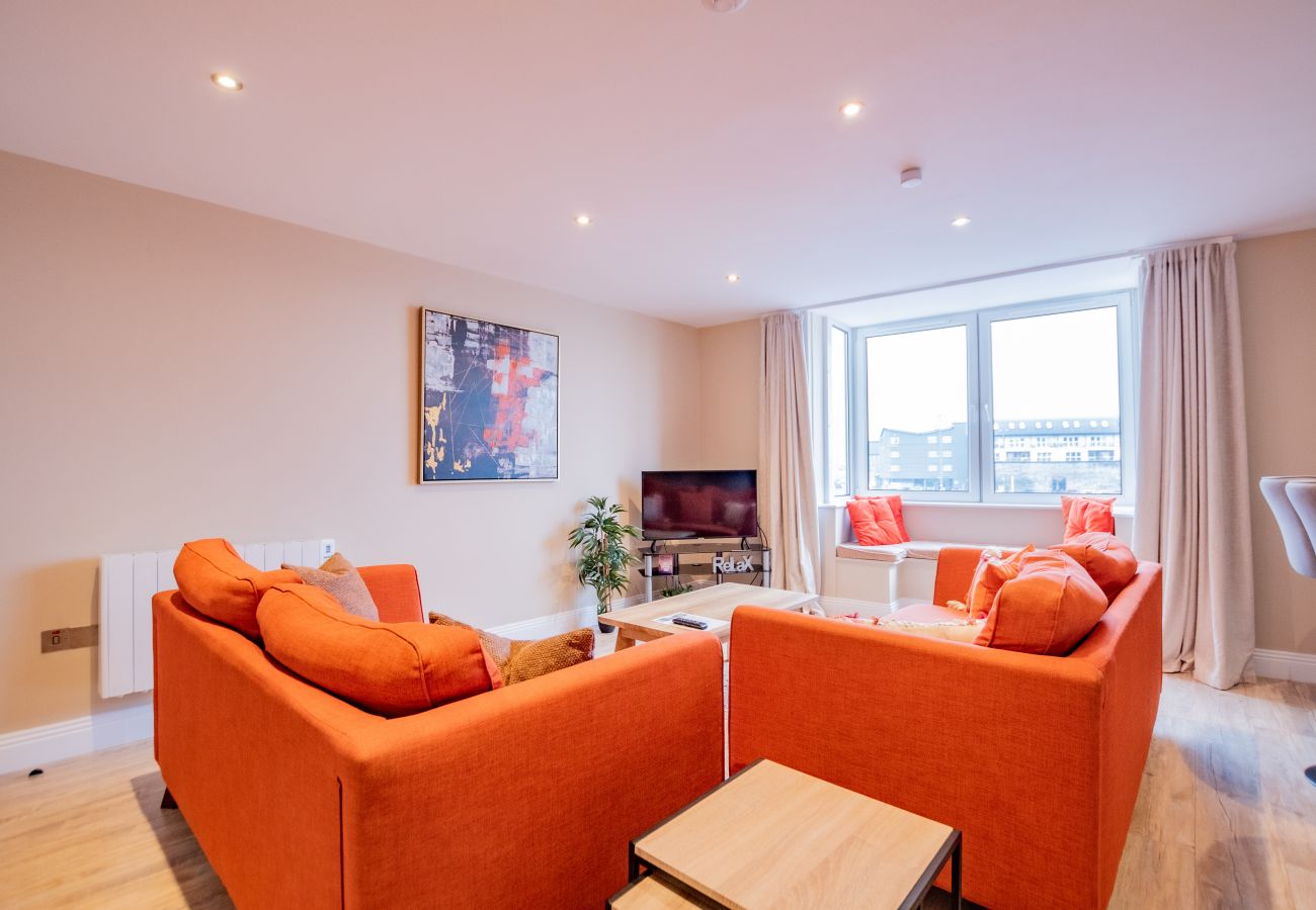 Apartment in Galway City - Harbour View Suites - Unit B - 3Bed/2Bath - 6 Sleeper