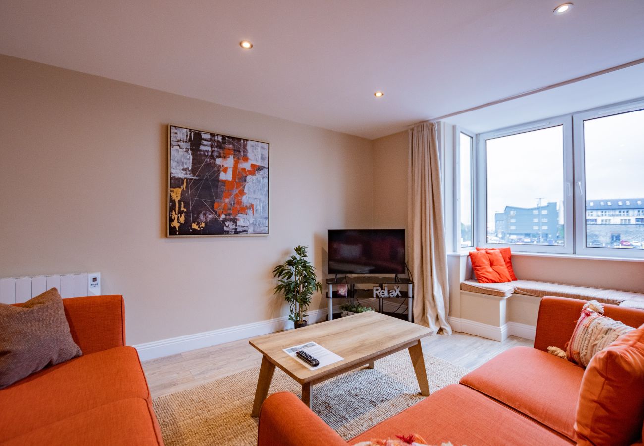 Apartment in Galway City - Harbour View Suites - Unit B - 3Bed/2Bath - 6 Sleeper