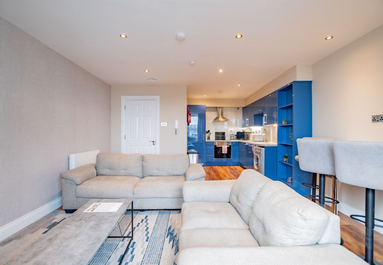 Apartment in Galway City - Harbour and Water View Designer Duplex. Family Friendly. Private building.