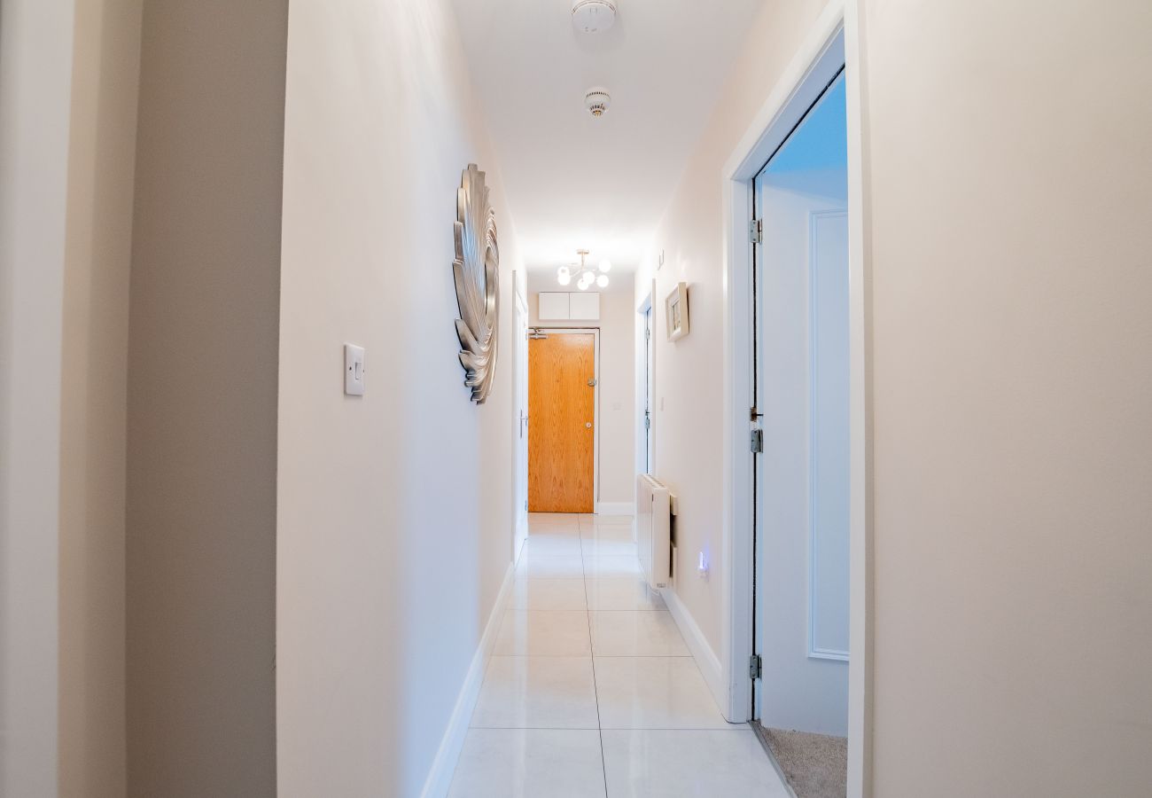 Apartment in Galway City - Luxury Living in the Heart of the City. Free Parking. 