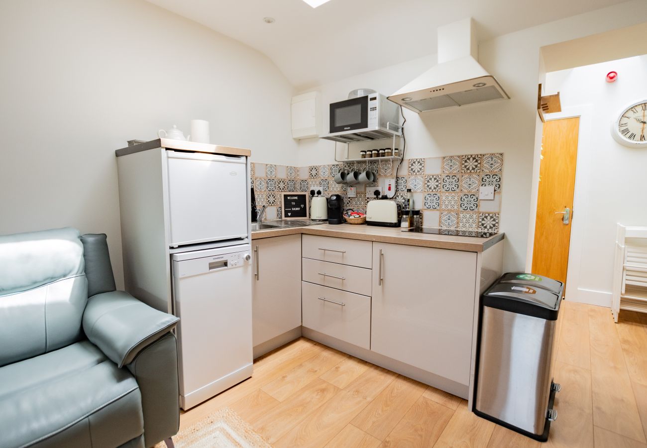 Apartment in Galway City - Eyre View Suites - Apt #3 - Sleeps 6