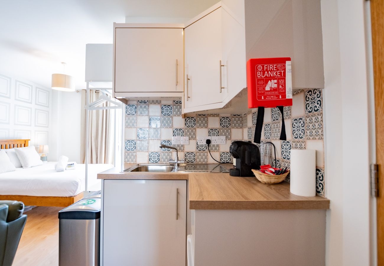 Apartment in Galway City - Eyre View Suites - Studio #2 - Sleeps 2