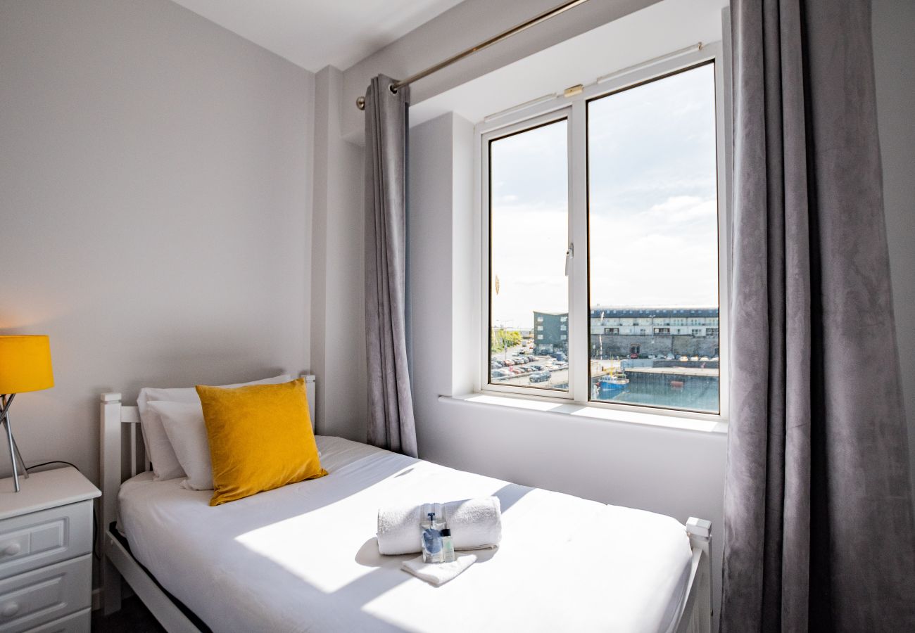 Apartment in Galway City - Duplex Apartment at the Galway Docklands