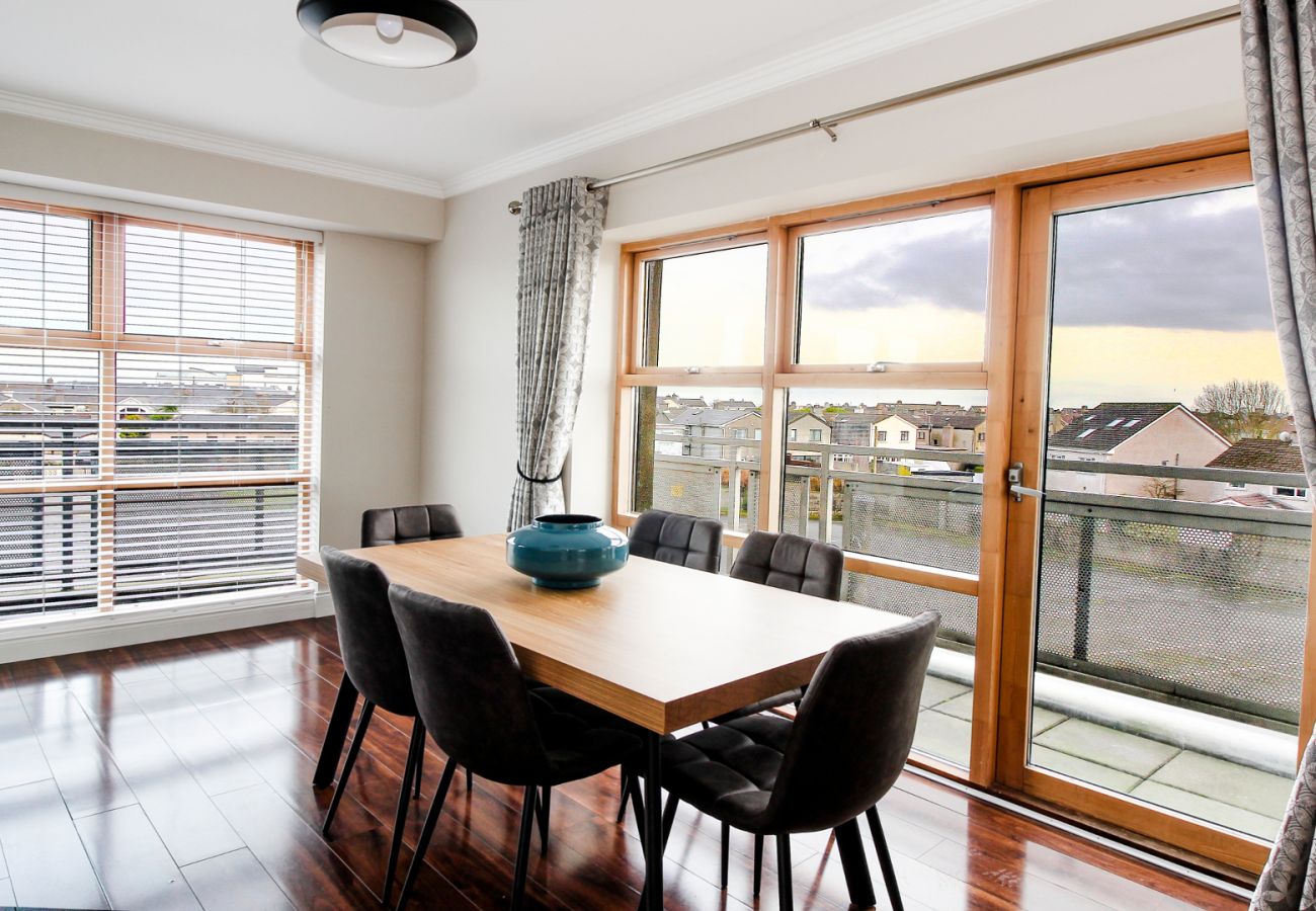 Apartment in Galway City - Galway City Luxury Apartment with Elevator