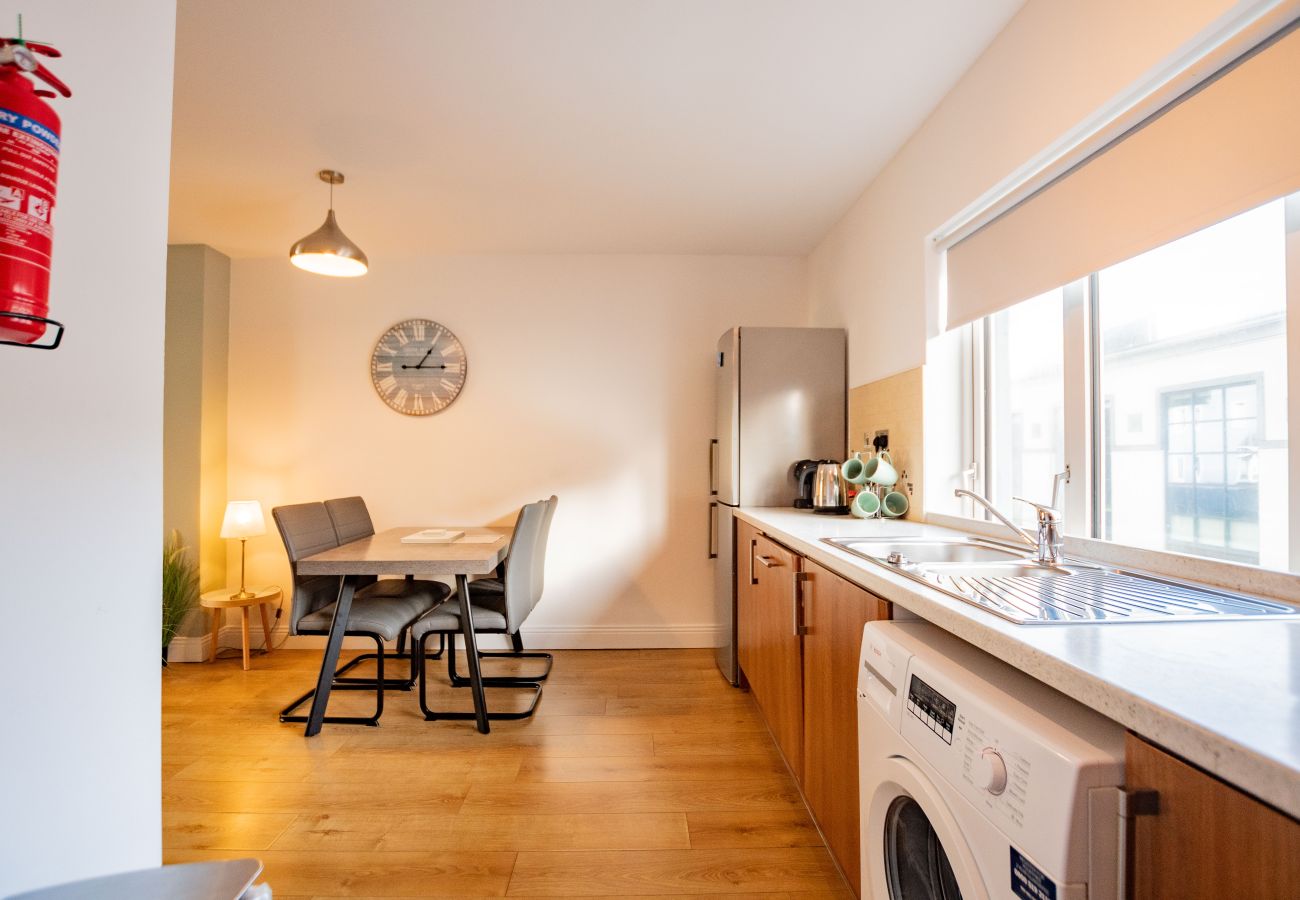 Apartment in Galway City - Location! Minutes to the Latin Quarter, Spanish Arch, and Shop Street