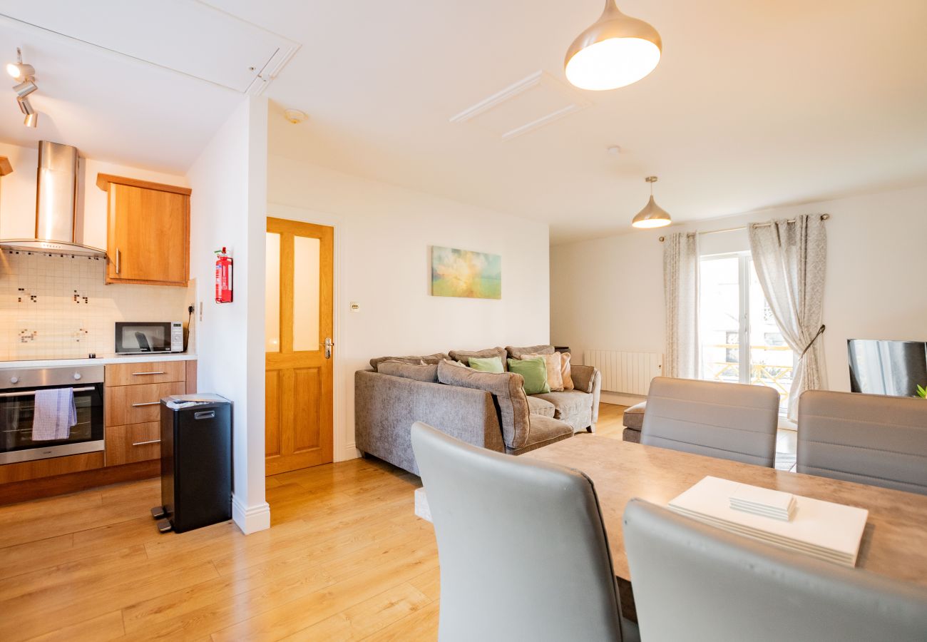 Apartment in Galway City - Location! Minutes to the Latin Quarter, Spanish Arch, and Shop Street