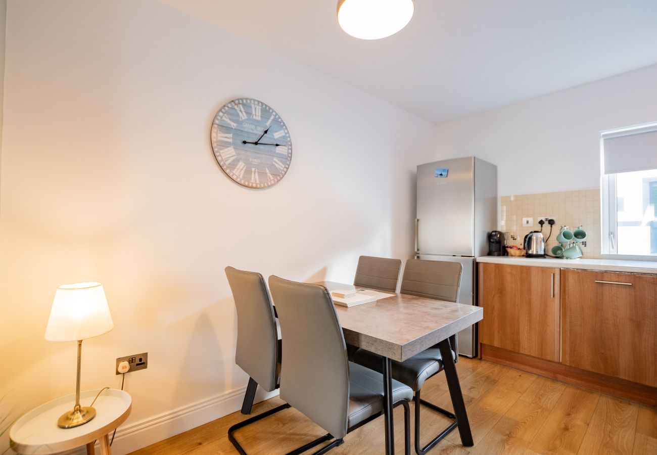 Apartment in Galway City - Location! Minutes to the Latin Quarter, Spanish Arch, and Shop Street