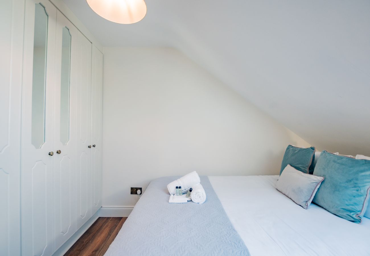 Apartment in Galway City - The Westend Hideaway #2 - Sleeps 4