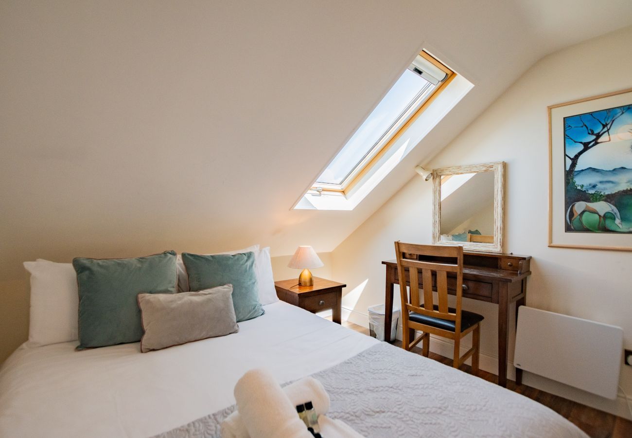 Apartment in Galway City - The Westend Hideaway #2 - Sleeps 4