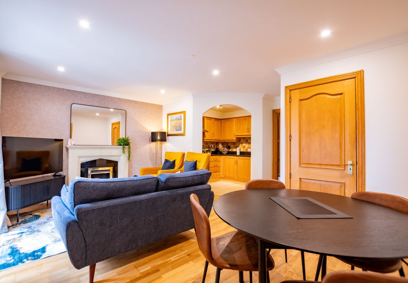 Apartment in Salthill - The Blackrock Retreat- Salthill - free parking 