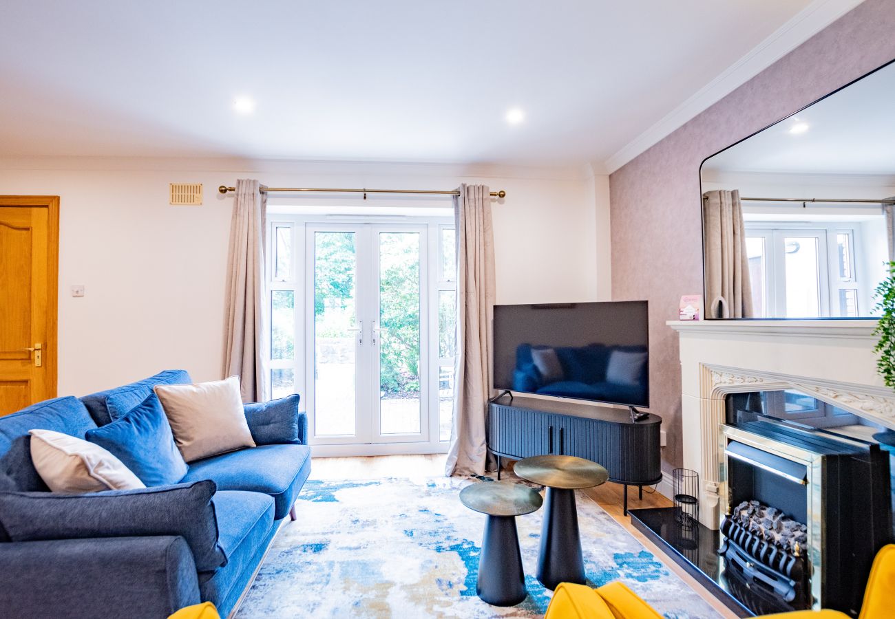 Apartment in Salthill - The Blackrock Retreat- Salthill - free parking 