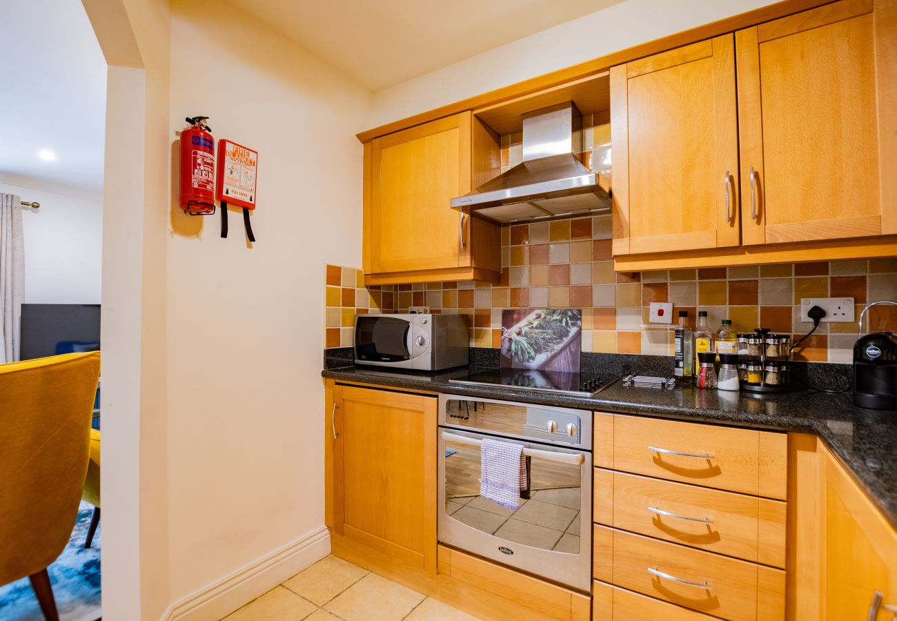 Apartment in Salthill - The Blackrock Retreat- Salthill - free parking 