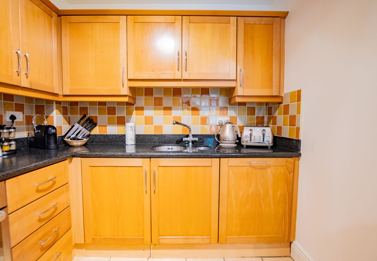 Apartment in Salthill - The Blackrock Retreat- Salthill - free parking 