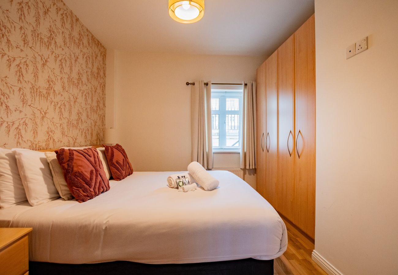 Apartment in Salthill - The Blackrock Retreat- Salthill - free parking 